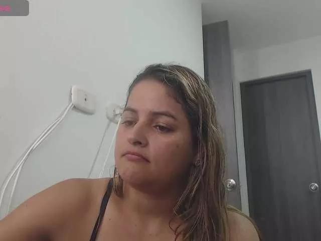 AlannaStephen from BongaCams
