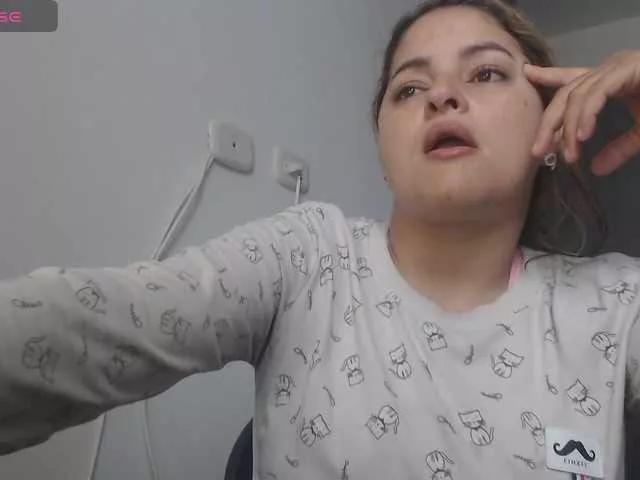 AlannaStephen from BongaCams