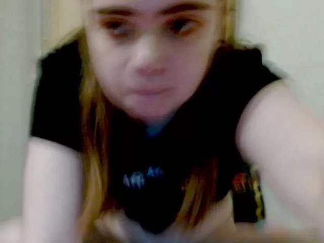 aliiicestone from BongaCams