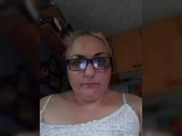 alinaalina44 from BongaCams is Freechat