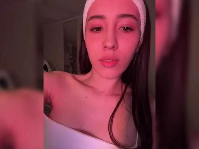 AlinaWey from BongaCams is Freechat