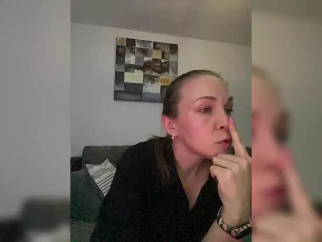 Alisasqrl from BongaCams is Freechat