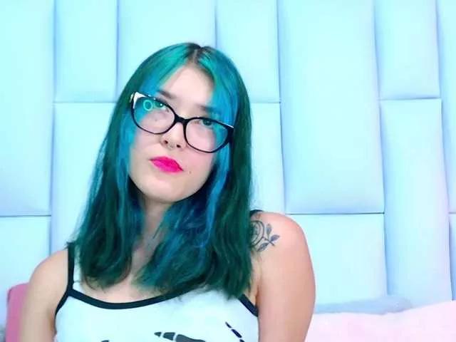 AlliciaKim from BongaCams