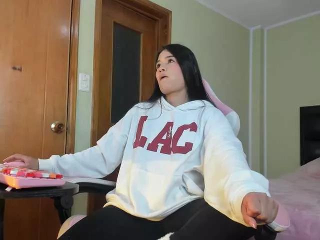 allisonlove69 from BongaCams