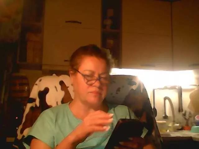AlyaBest777 from BongaCams