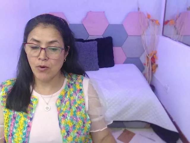 AmandaPeet from BongaCams