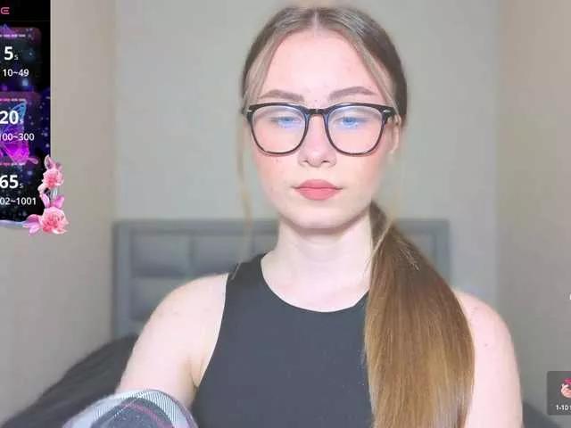 AminaLuxuryyy from BongaCams is Freechat