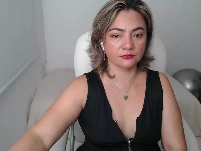 ana-milf from BongaCams