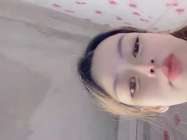 AnnaSexy18 from BongaCams