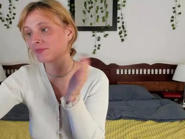 Ariana-Sunset from BongaCams is Freechat