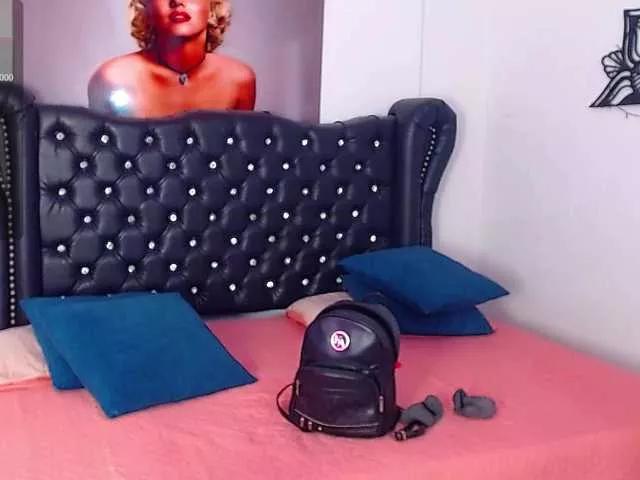Girls: try live performances with matured performers, from dancing to quirks, in a variety of beautiful sex cams.