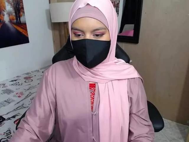 azaharaa from BongaCams