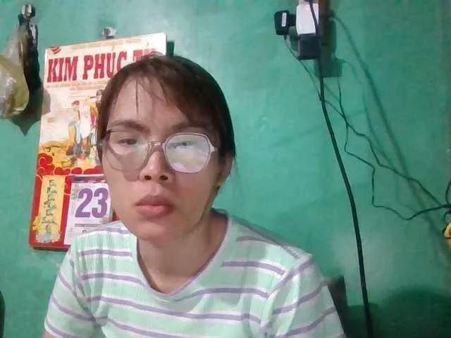 Baby-ladysweet69 from BongaCams