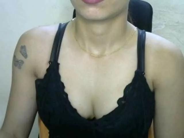 Babyniaa from BongaCams