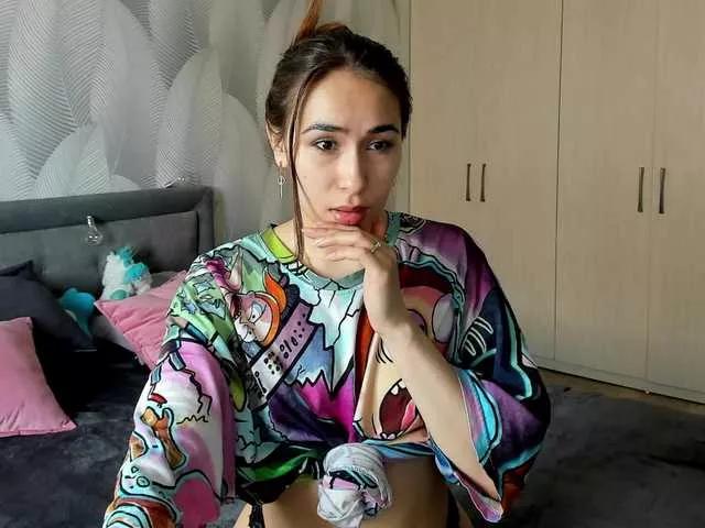 Bambiiiii from BongaCams