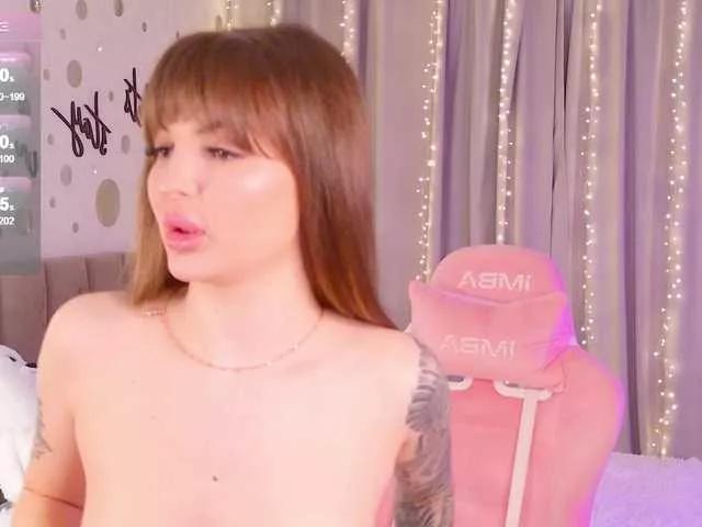 Bannanaa from BongaCams