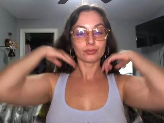 BellaBloom from BongaCams