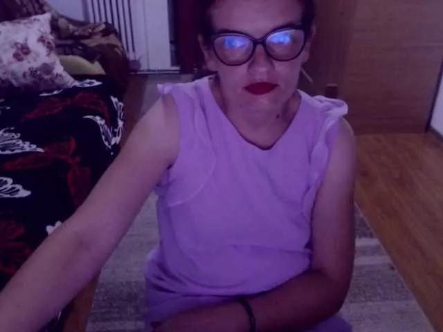 bellaro from BongaCams