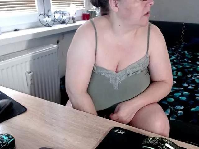 Bessy123 on BongaCams 