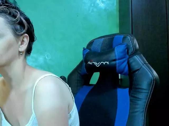 BettyVespoli from BongaCams