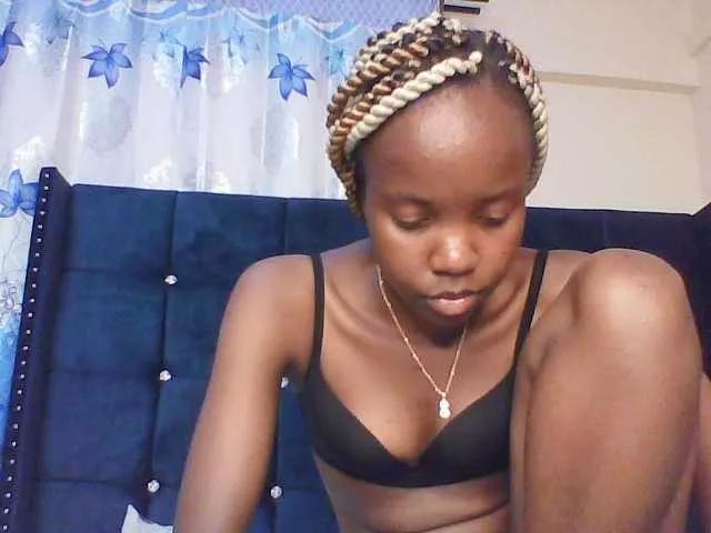 bigbaby004 from BongaCams