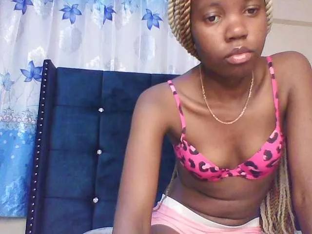 bigbaby004 from BongaCams