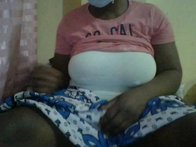 bigboobies2 from BongaCams