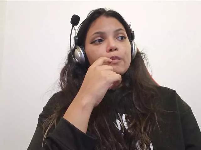 Bombonzin from BongaCams