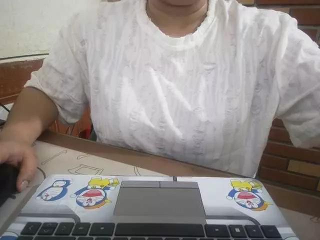 booby-doody from BongaCams