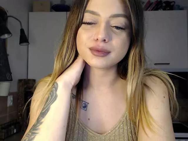 BuffyFire from BongaCams