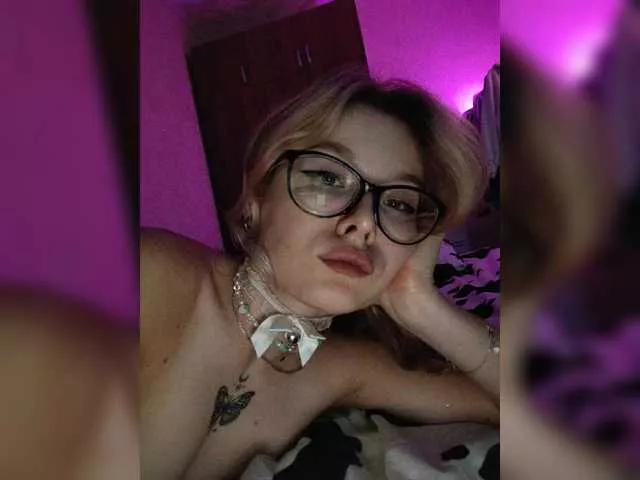 Bunny-pink from BongaCams is Freechat
