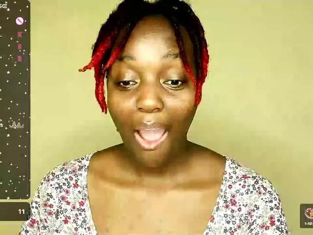 Bunnybee25 from BongaCams