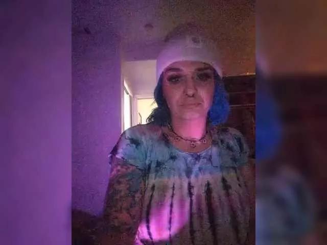 Callie-Canna-Lillie from BongaCams