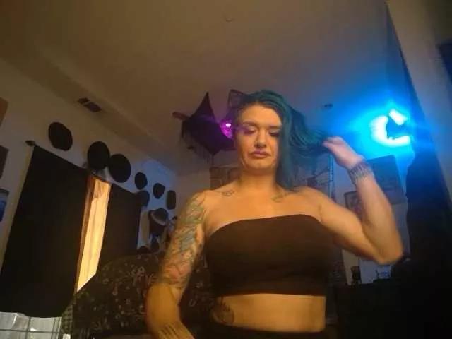 Callie-Canna-Lillie from BongaCams