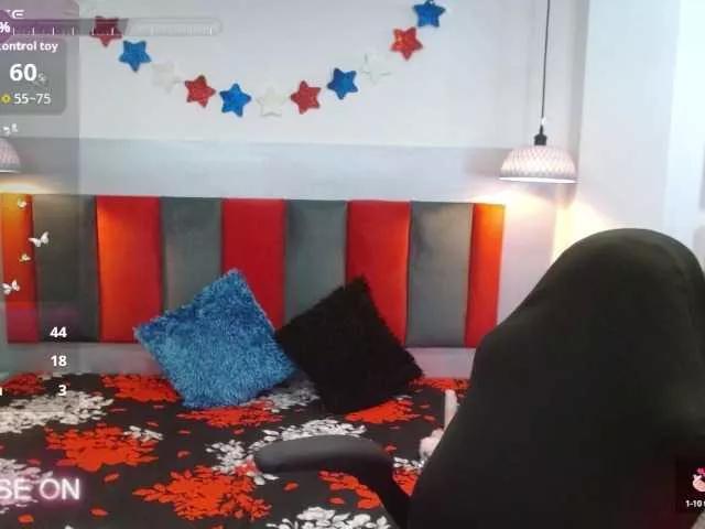 carolineF1 from BongaCams is Freechat