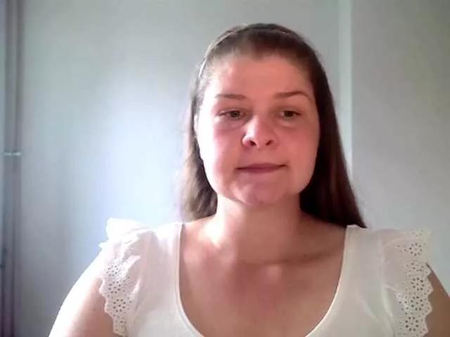 CarolineKiss from BongaCams is Freechat