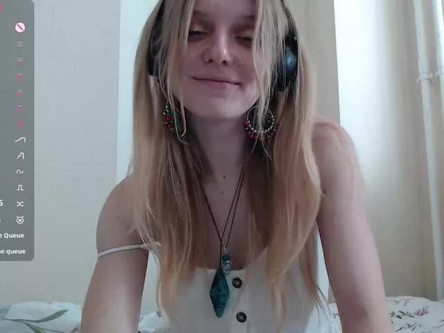 CatinMilkland from BongaCams is Freechat