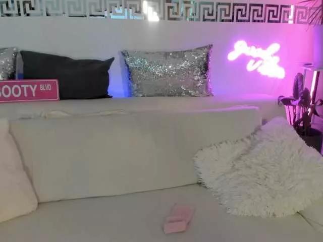 CocoSkyy from BongaCams