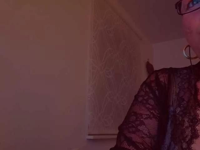 Connyat99 from BongaCams