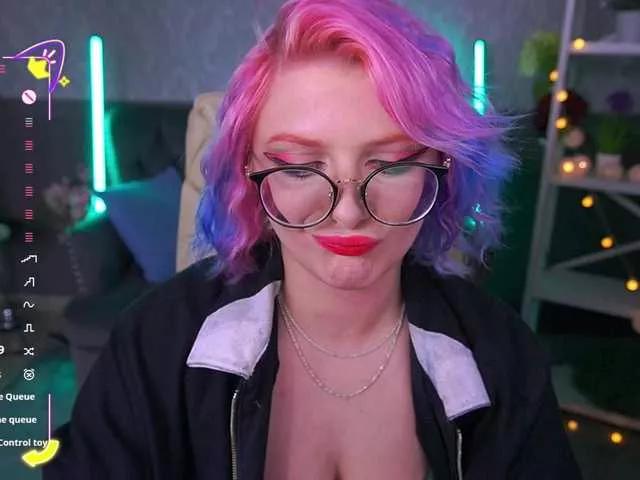 CoolTatis from BongaCams