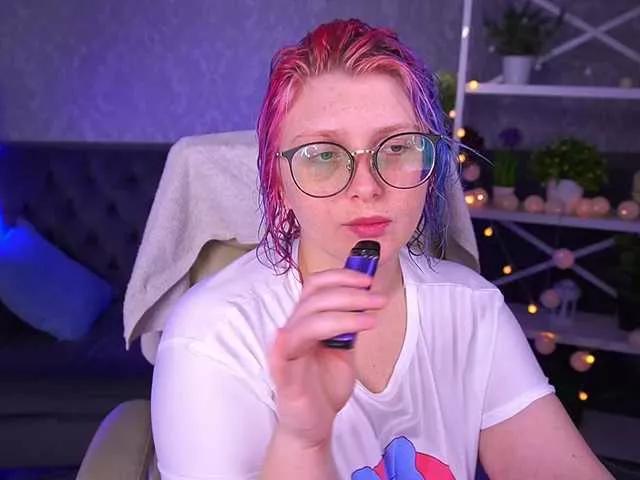 CoolTatis from BongaCams