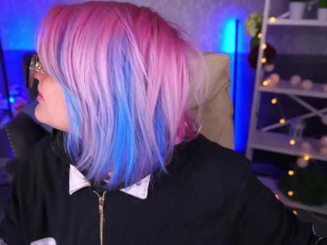 CoolTatis from BongaCams