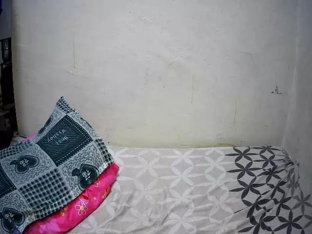 creamy-squirter from BongaCams is Freechat