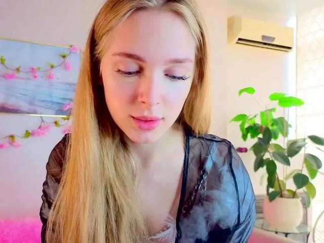 CrimsonAura from BongaCams is Freechat