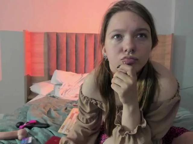 Crystal-Eyes from BongaCams is Freechat