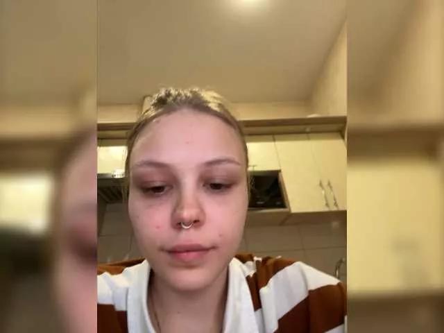 DanaCuteee from BongaCams
