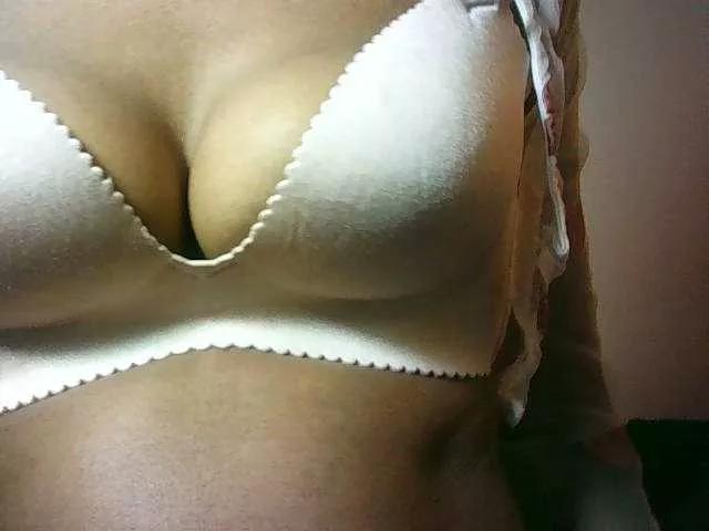 Daydiamond from BongaCams