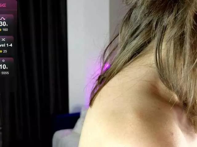 DebiHenks from BongaCams is Freechat