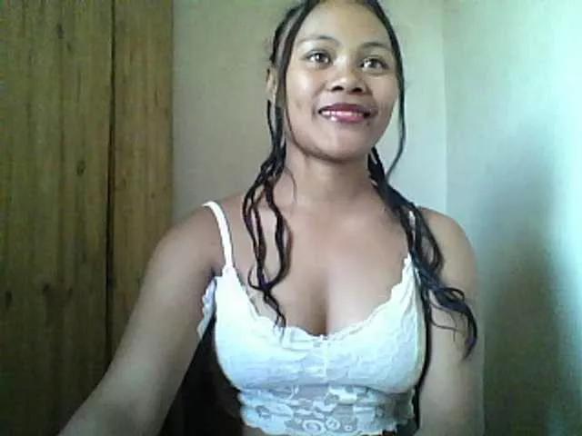Dilliannah from BongaCams