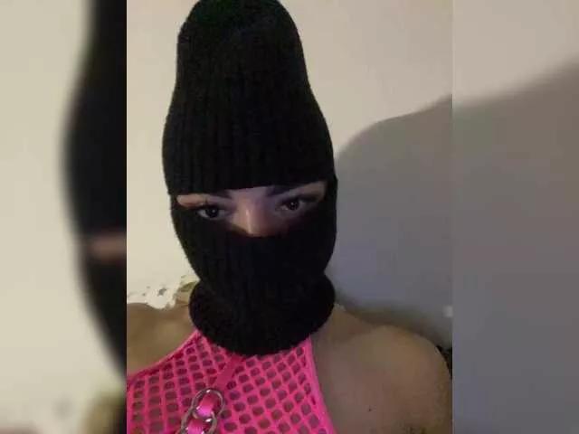 Dlalala from BongaCams